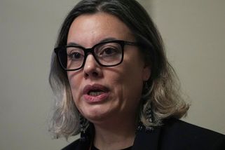 Ruce pryč od našich nerostů, zní z Grónska - Novinky